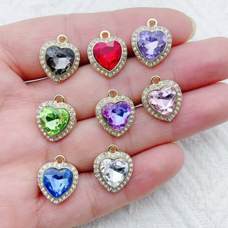 10 pendenti a forma di cuore c - Jewelry Making Party recensione e prezzo