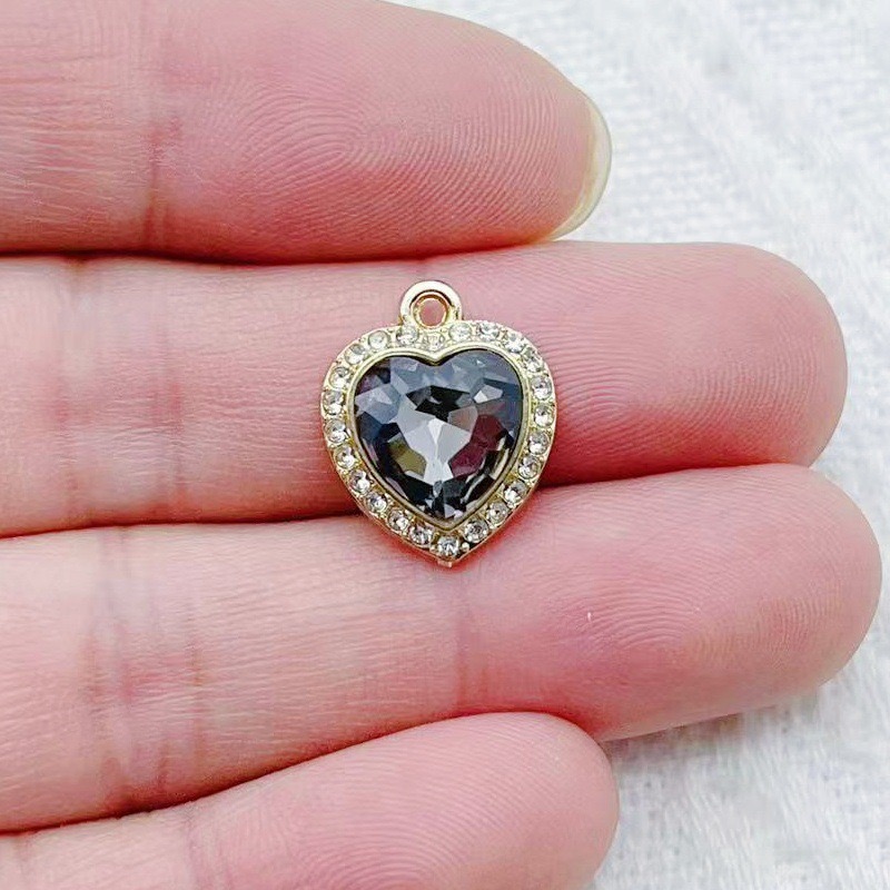 10 pendenti a forma di cuore c - Jewelry Making Party recensione e prezzo